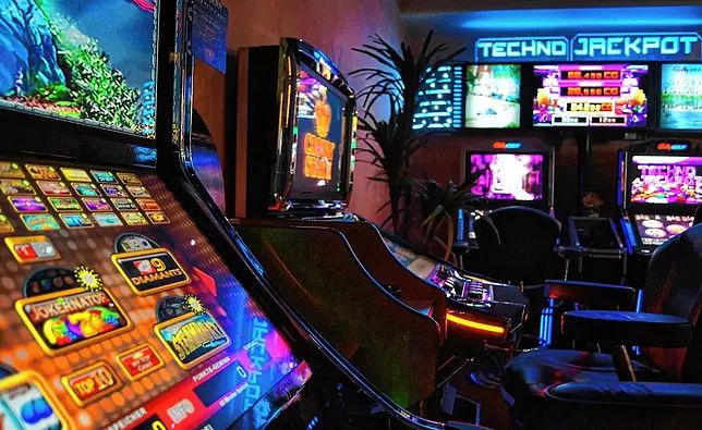 پاکستان میں Casumo casino کا آن لائن کیسینو سیکشن کھولیں۔